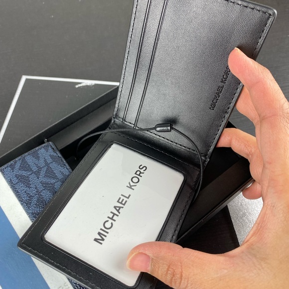 Michael Kors Men Gift 3in1 Wallet Box Set - Picture 3 of 5